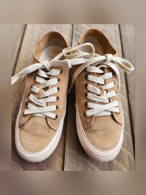 Anthropologie RARE Beek Suede Tan Lace-Up Casual Shoes Sneakers